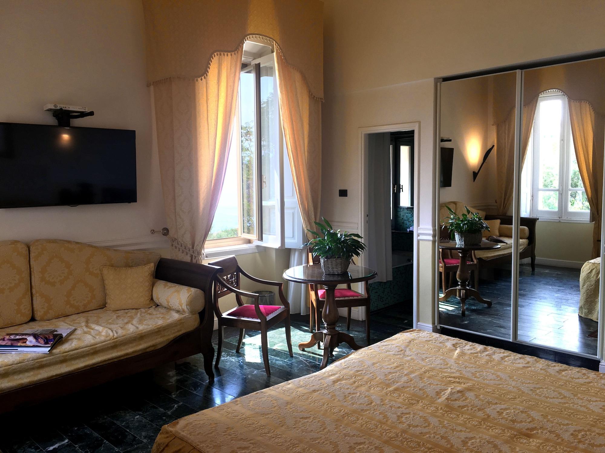 Tronas & 5* Alghero