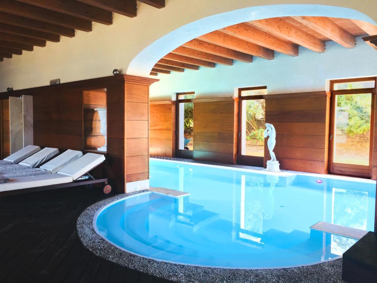Hotel Tronas & 5*