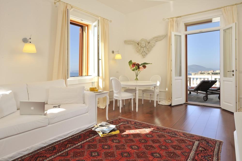 Tronas & Hotel Alghero